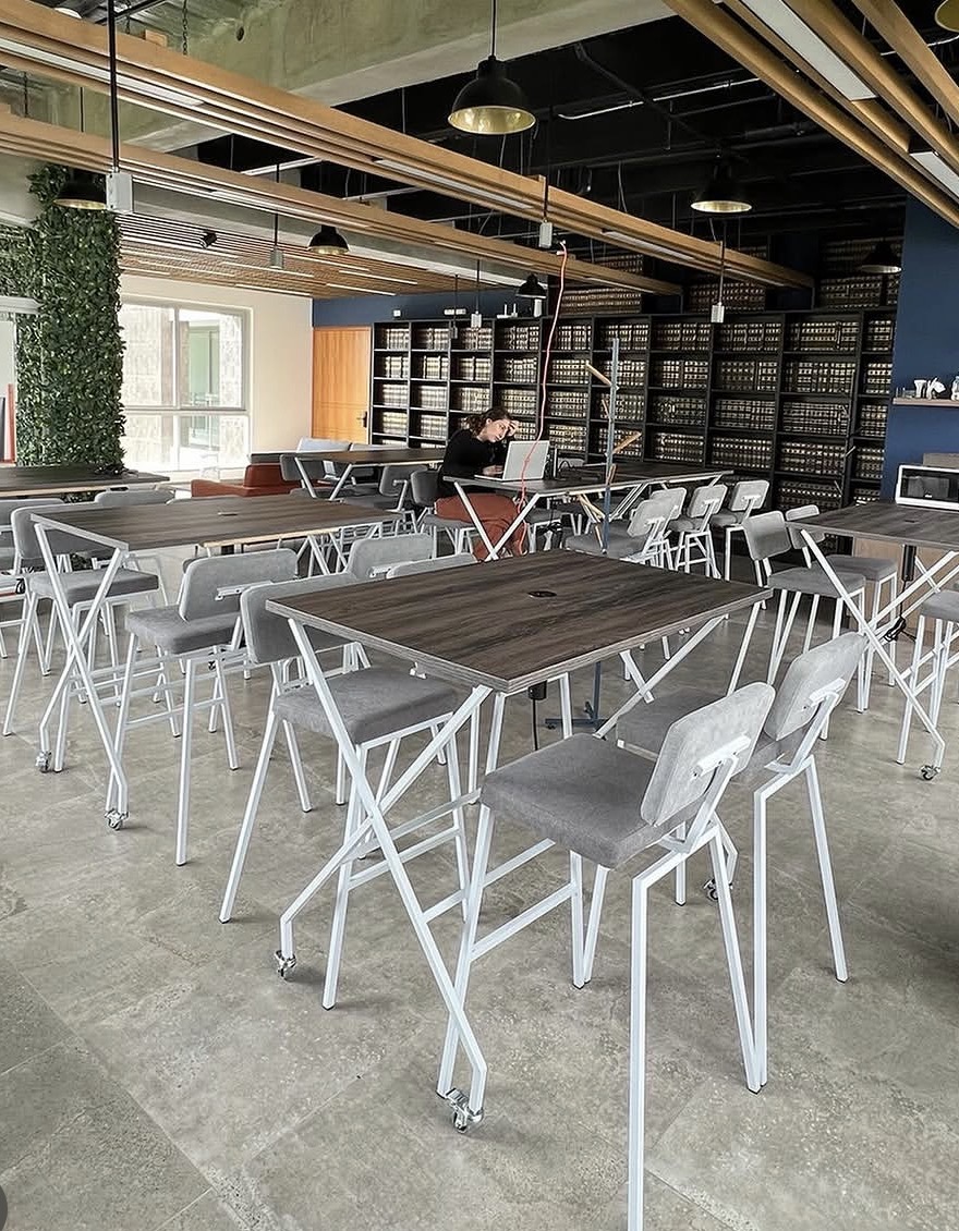 Coworking space with tables and chairs
